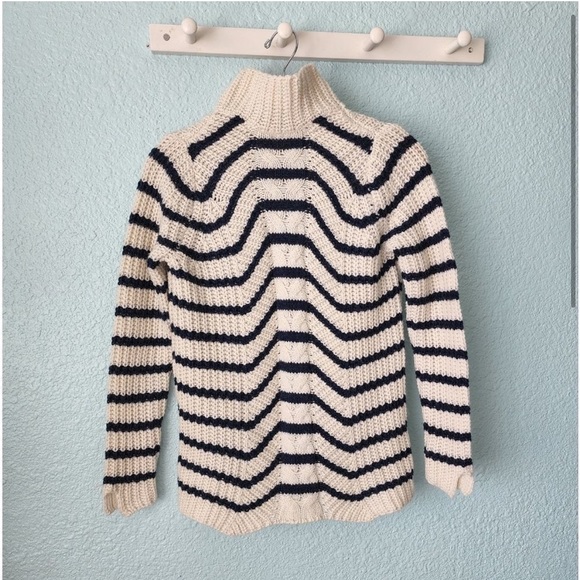 Zara Knit Turtleneck Sweater - Picture 2 of 6